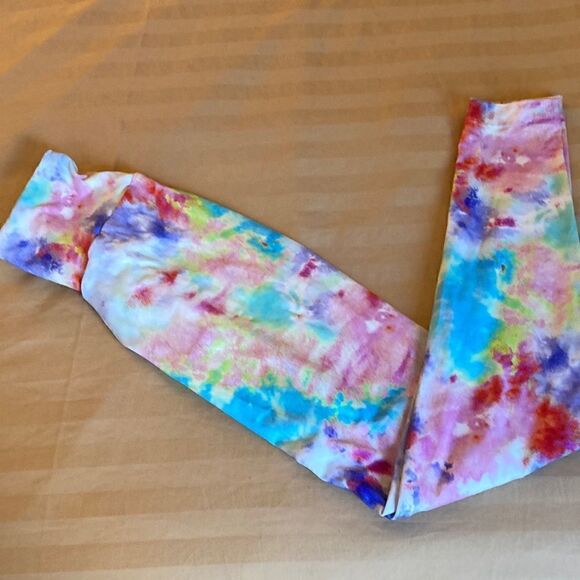 Shape Up Fitness Wear New High Waisted Legging with Rear Detail in Pastel Print. - Picture 1 of 7